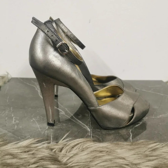 Carlos Santana  Silver Heels - Picture 6 of 9